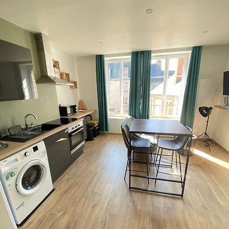 Joli Appartement F2 Plein Centre Coutances Dış mekan fotoğraf