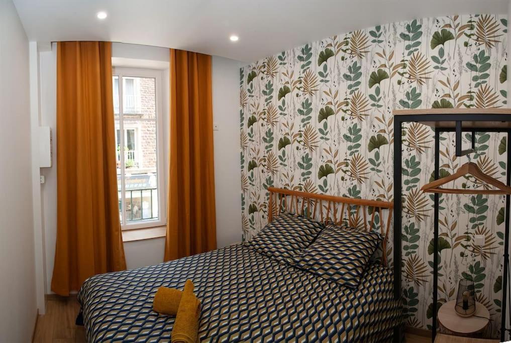 Joli Appartement F2 Plein Centre Coutances Dış mekan fotoğraf